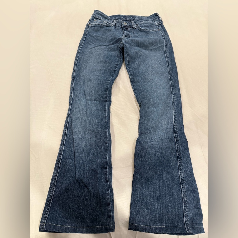 Seven for all mankind jeans size 28 low to mid rise, slight flare